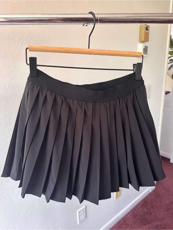 lululemon athletica Dresses & Skirts - Lululemon Black Pleated Mini Skirt